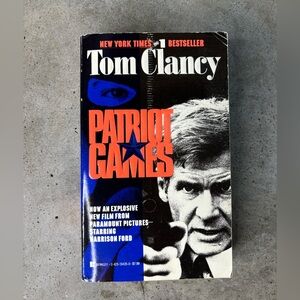 📚2/$22 - Patriot Games - Novel By Tom Clancy - Harrison Ford Movie